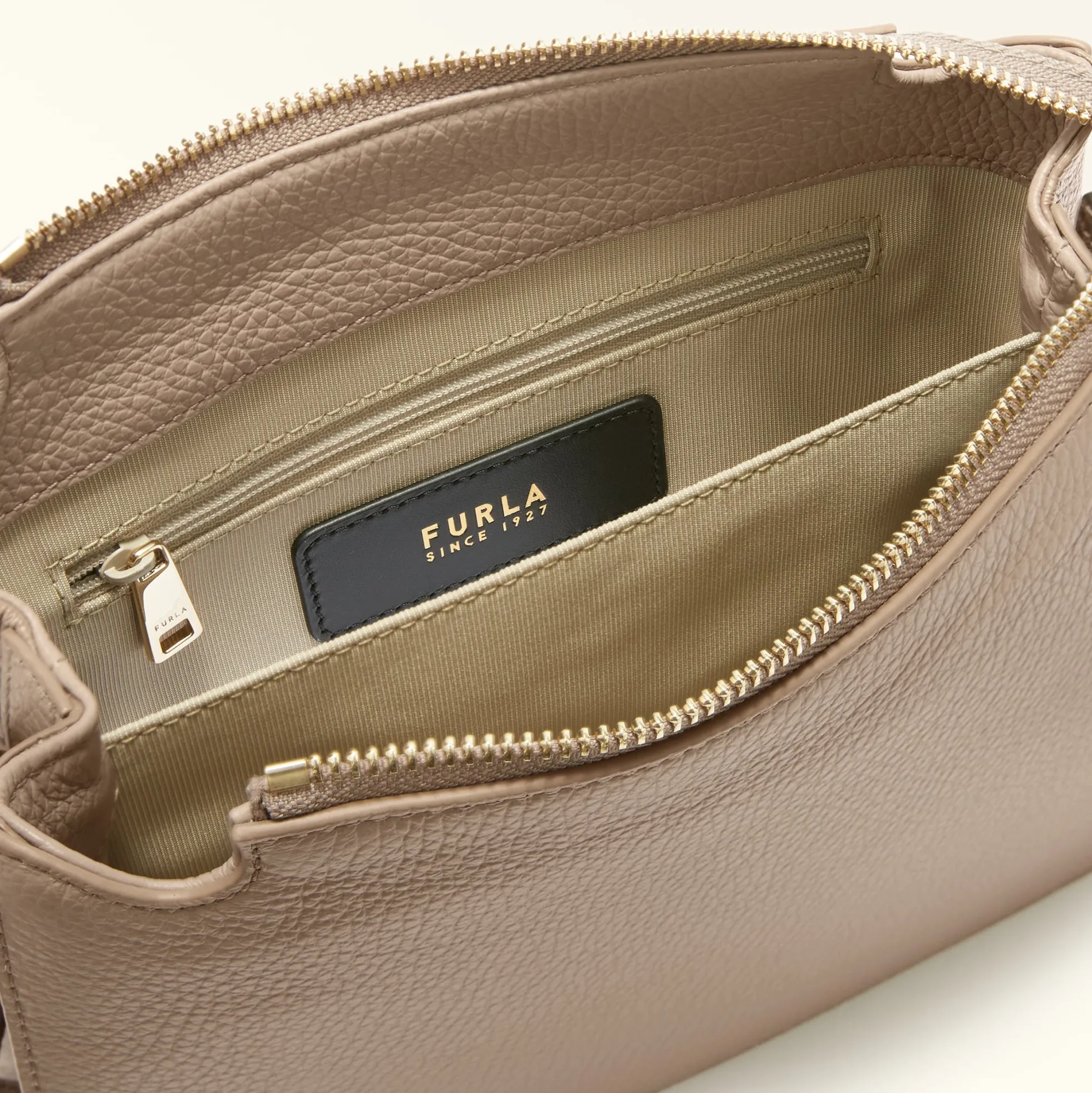 Furla Crossbodies|Furla Nuvola<Nuvola Crossbody S stucco gray