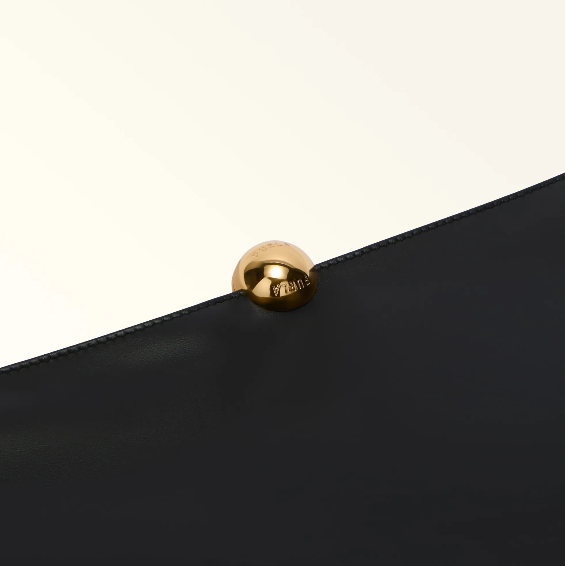 Furla The Black Bag Edit|Furla Sfera Soft<Sfera Soft Clutch M nero